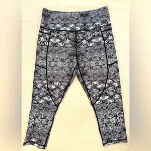 Zyia women’s workout crops